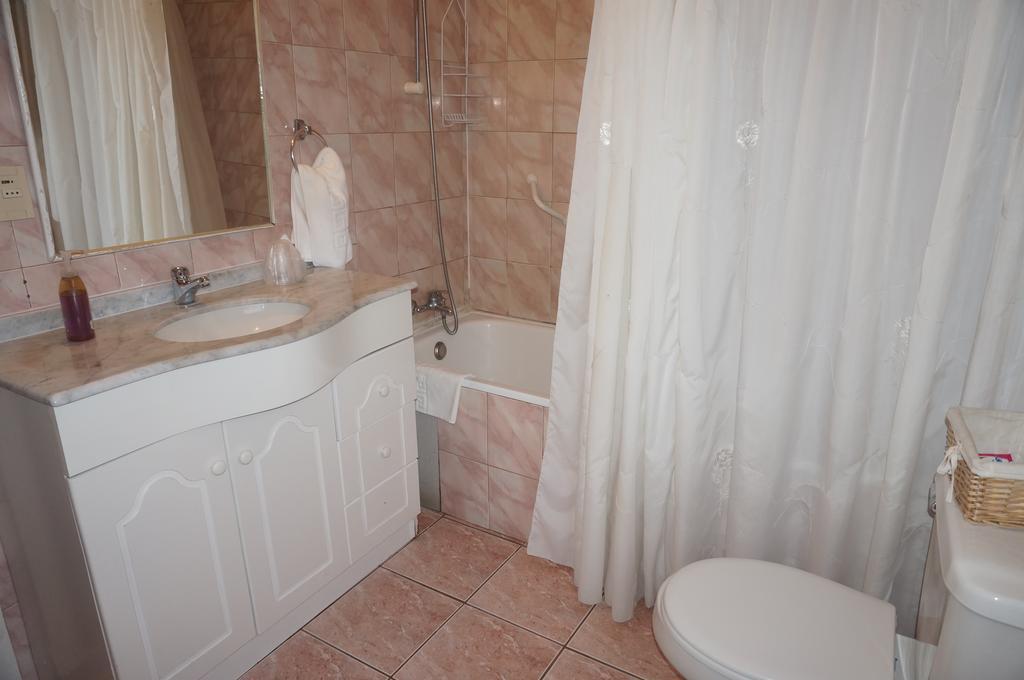 Hostal Ovejero Пунта-Аренас Екстер'єр фото
